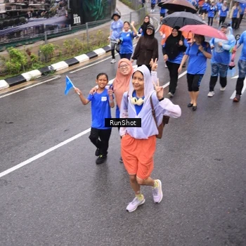 Runner Photo 7944830