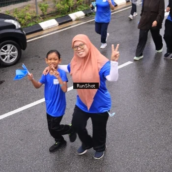 Runner Photo 7944843
