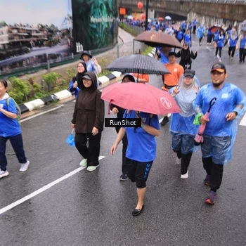 Runner Photo 7944847
