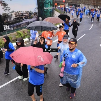 Runner Photo 7944860