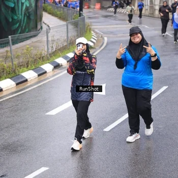 Runner Photo 7944882