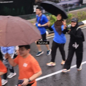 Runner Photo 7944889