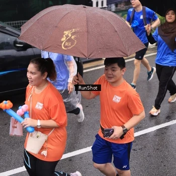 Runner Photo 7944892