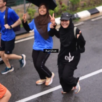 Runner Photo 7944895