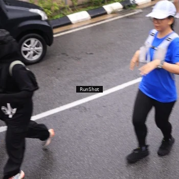 Runner Photo 7944910