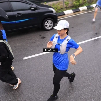 Runner Photo 7944920