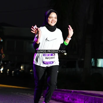 Runner Photo 7944924