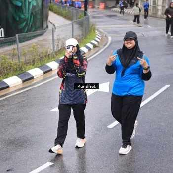 Runner Photo 7944933