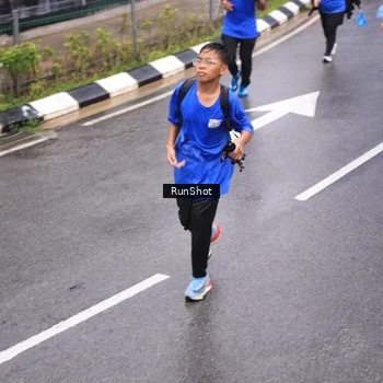 Runner Photo 7944954