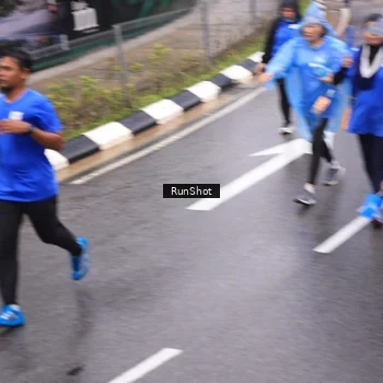 Runner Photo 7944974
