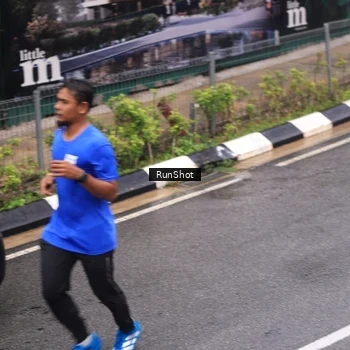 Runner Photo 7944983