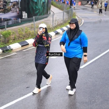 Runner Photo 7944993