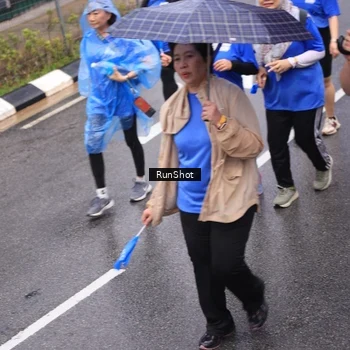 Runner Photo 7944994