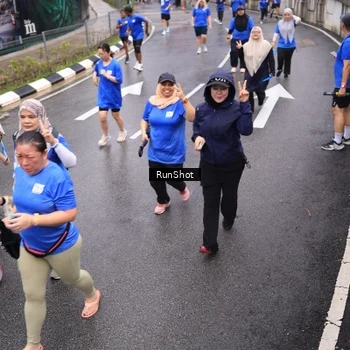 Runner Photo 7945023