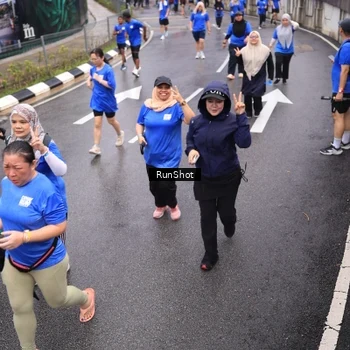 Runner Photo 7945026
