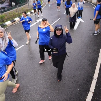 Runner Photo 7945033