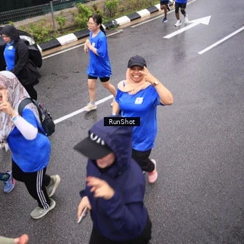 Runner Photo 7945045