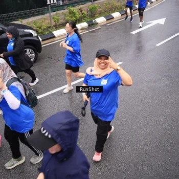 Runner Photo 7945048