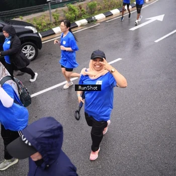 Runner Photo 7945052