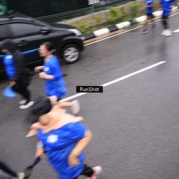 Runner Photo 7945058