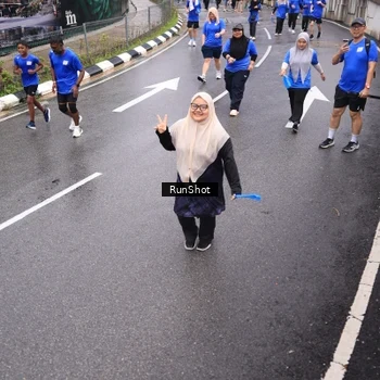 Runner Photo 7945066