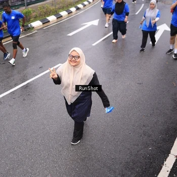 Runner Photo 7945073