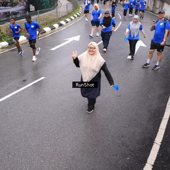 Runner Photo 7945076