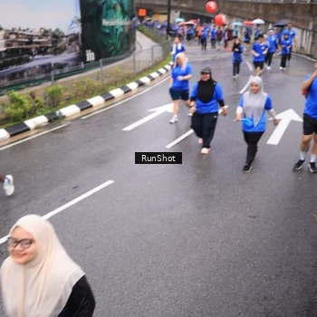 Runner Photo 7945081