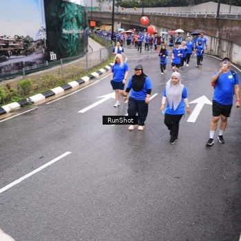 Runner Photo 7945083