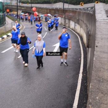 Runner Photo 7945088