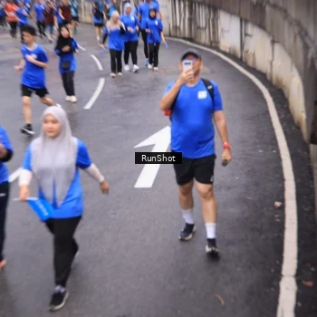 Runner Photo 7945089