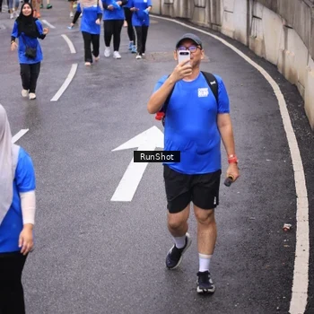 Runner Photo 7945095