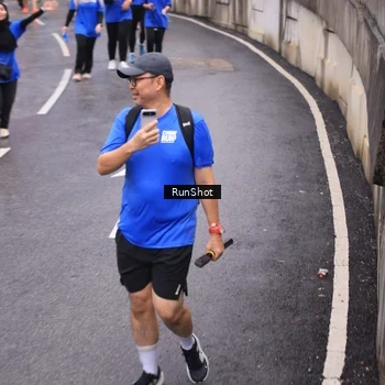 Runner Photo 7945106