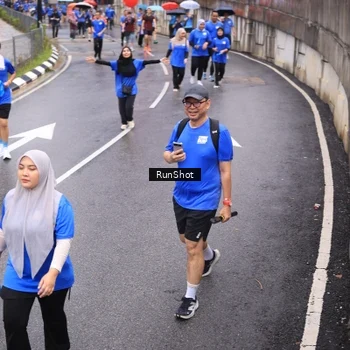 Runner Photo 7945108
