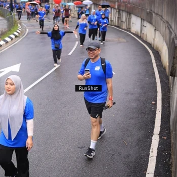 Runner Photo 7945109