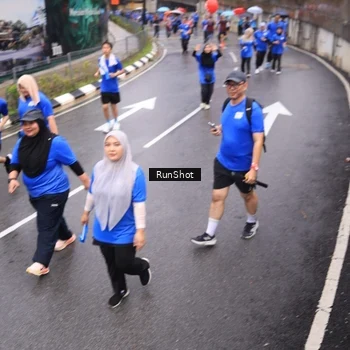Runner Photo 7945113