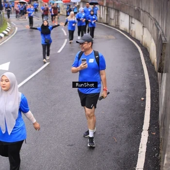 Runner Photo 7945114