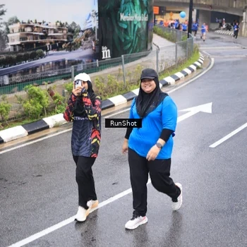 Runner Photo 7945116