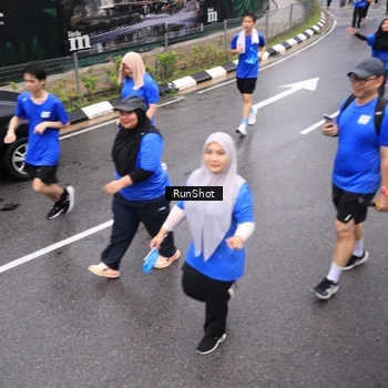 Runner Photo 7945120
