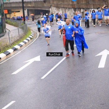 Runner Photo 7945126