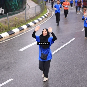 Runner Photo 7945139