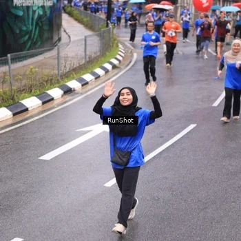 Runner Photo 7945142