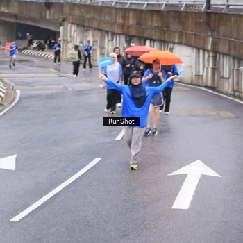 Runner Photo 7945144