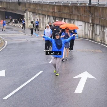 Runner Photo 7945158
