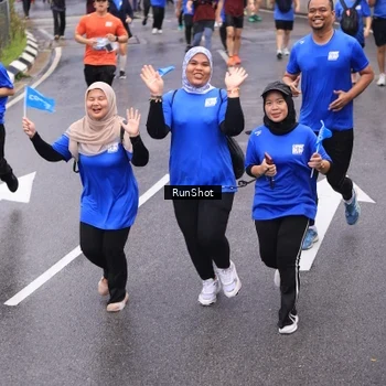 Runner Photo 7945161