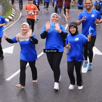 Runner Photo 7945163