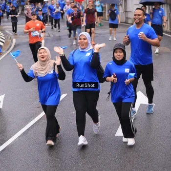Runner Photo 7945181