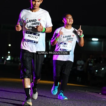 Runner Photo 7945185