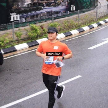 Runner Photo 7945208