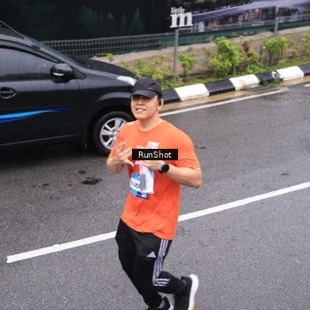 Runner Photo 7945211